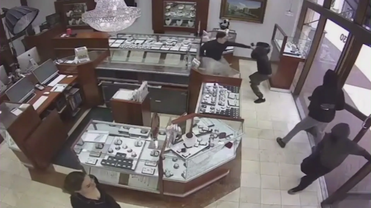 Smash-And-Grab Incident at Riverside Jewelry Store Fires Shots at Owner!