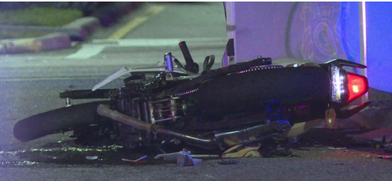 Florida Motorcyclist Fatally Crashes into Light Pole in Tampa