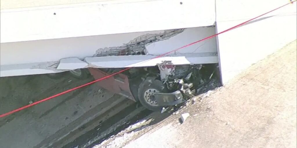 18-wheeler Crashes Under Bridge Near Euless, Causing Significant Damage and Forcing Road Closures