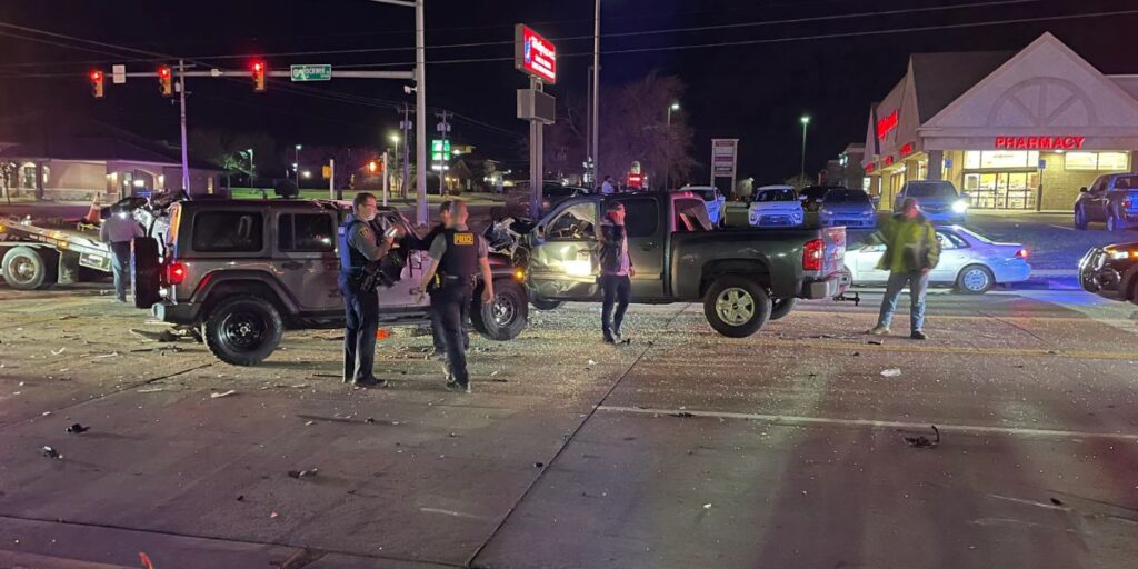 2 Dead, Several Injured in Four-car Crash on I-75—Driver Failed to Brake, Police Say