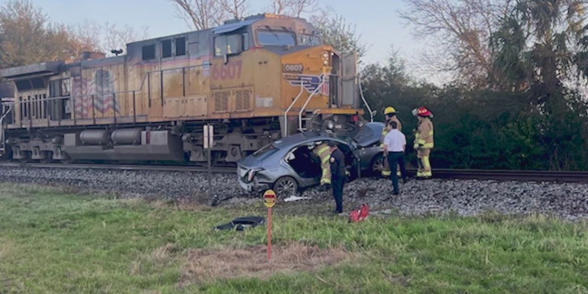 Driver Killed After Train Collides With Car on Tracks in Southeast Harris County