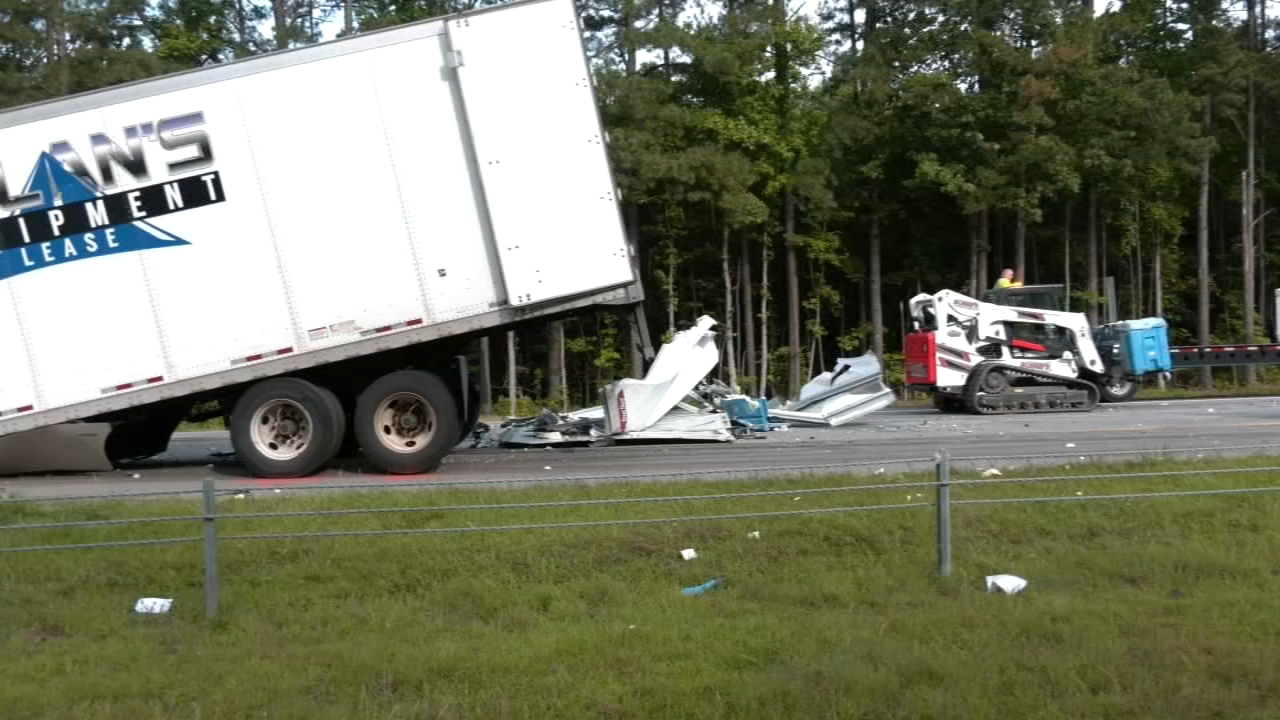 Shocking Crash on I-95: Driver Charged After Collision with Two Tractor-Trailers