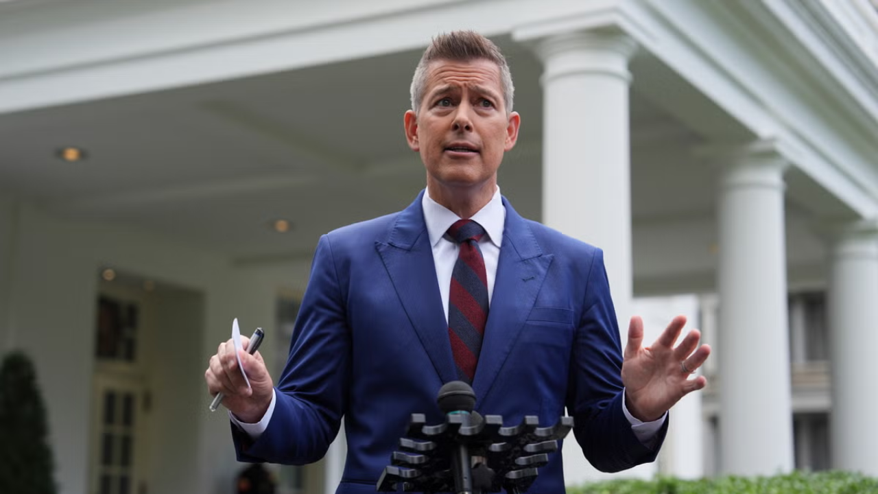 Sean Duffy Blames Biden for Air Traffic Control Crisis Affecting US Airlines