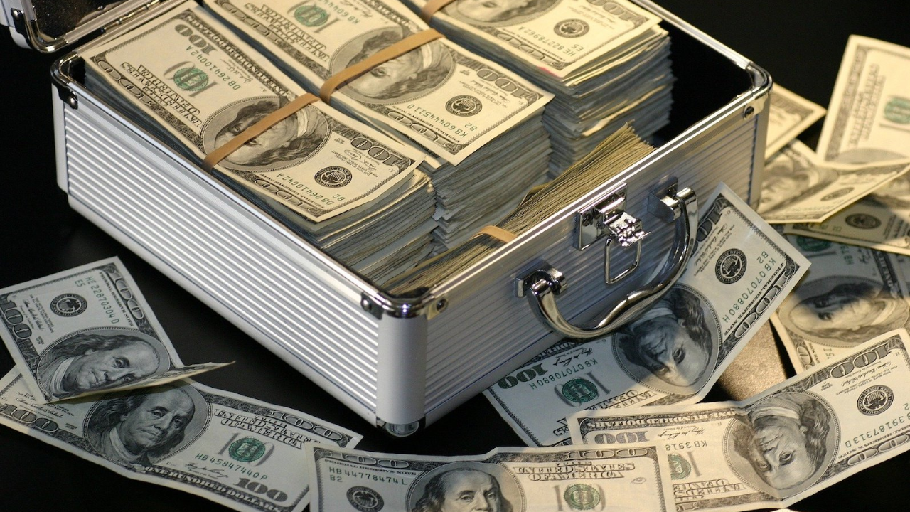 Howell Resident Loses $35,000 in Sophisticated Phone Scam Involving Fake Amazon Representative