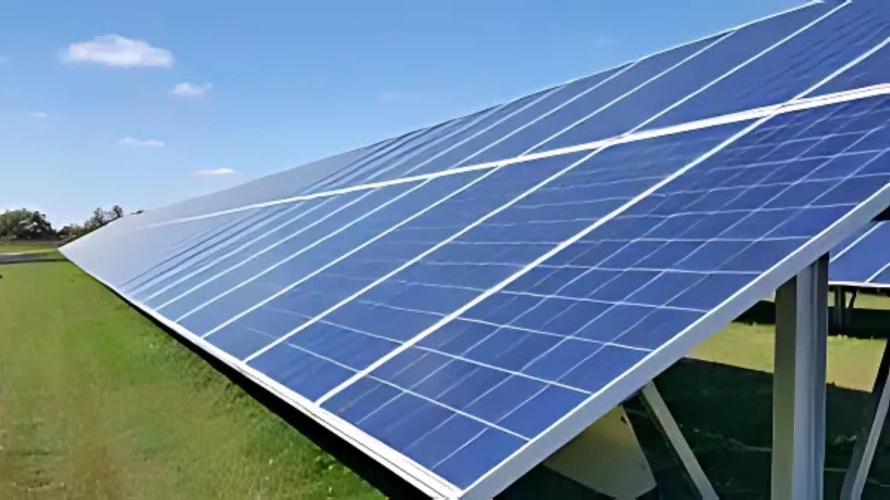Governor Murphy Commends Community Solar Program Amid Surge in Energy Costs