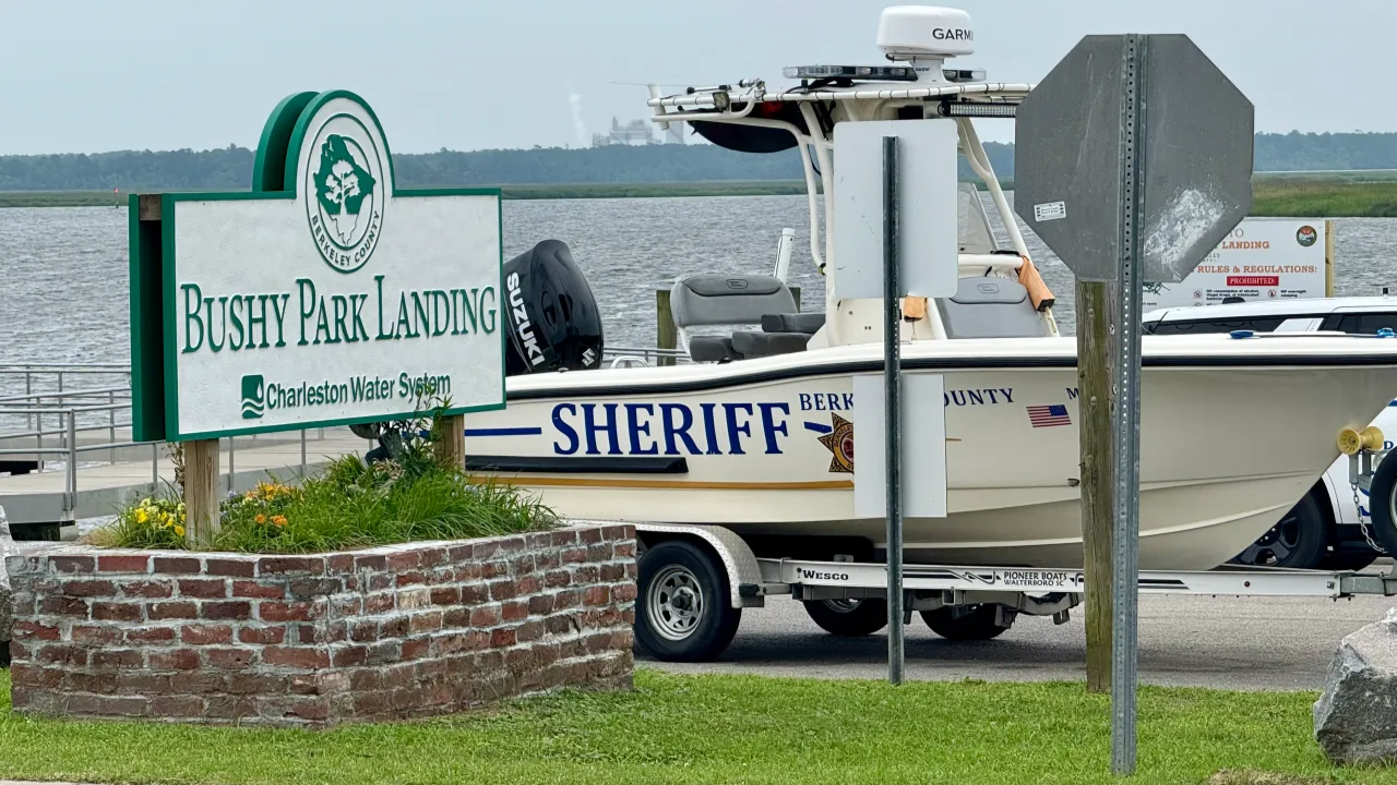 Body Found at Bushy Park Boat Landing: Investigation Underway
