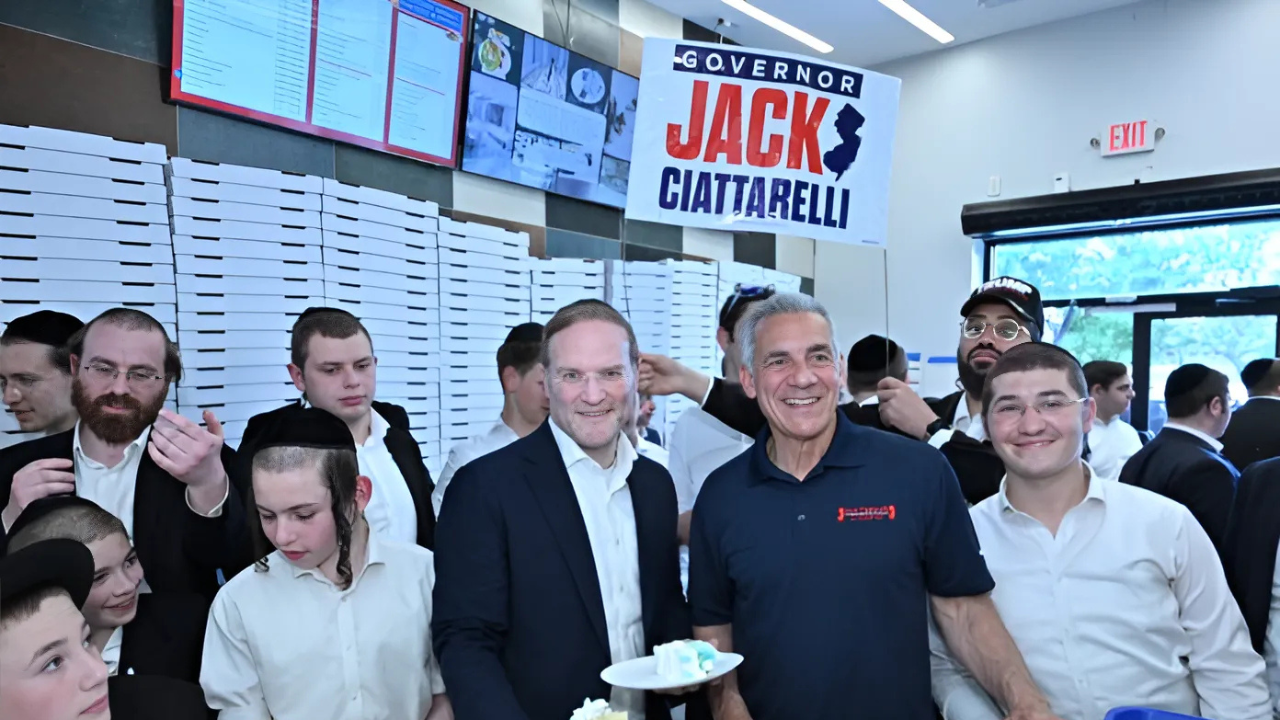 GOP Gubernatorial Candidate Jack Ciattarelli Visits Lakewood, Meets With Local Residents
