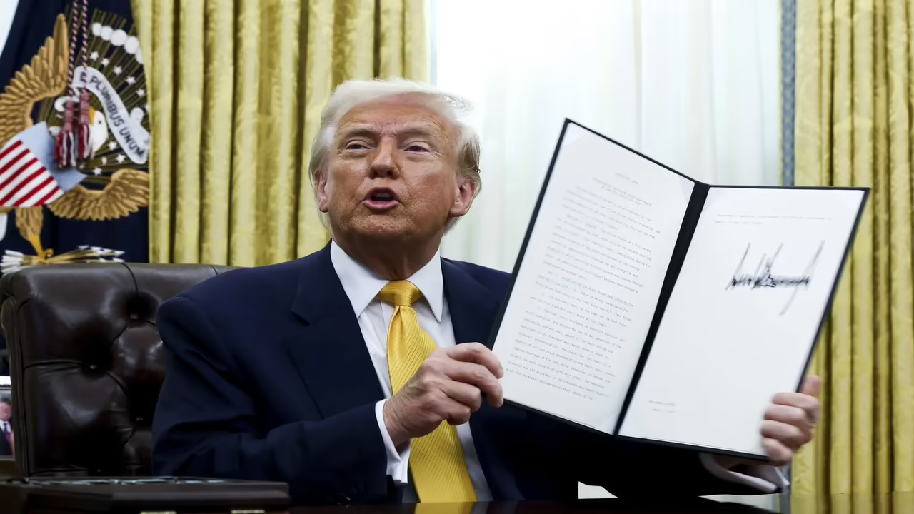 Senate Committee Advances Major Student Loan Reform Bill, Bringing Change Closer