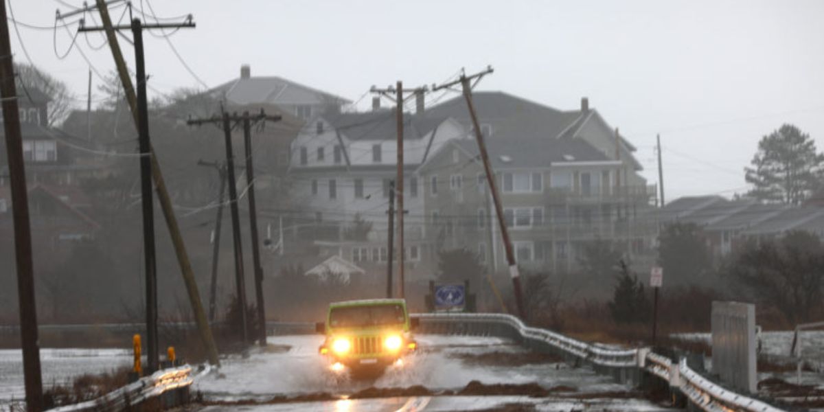 Storms Knock Out Power to Thousands in Northern, Eastern Kentucky