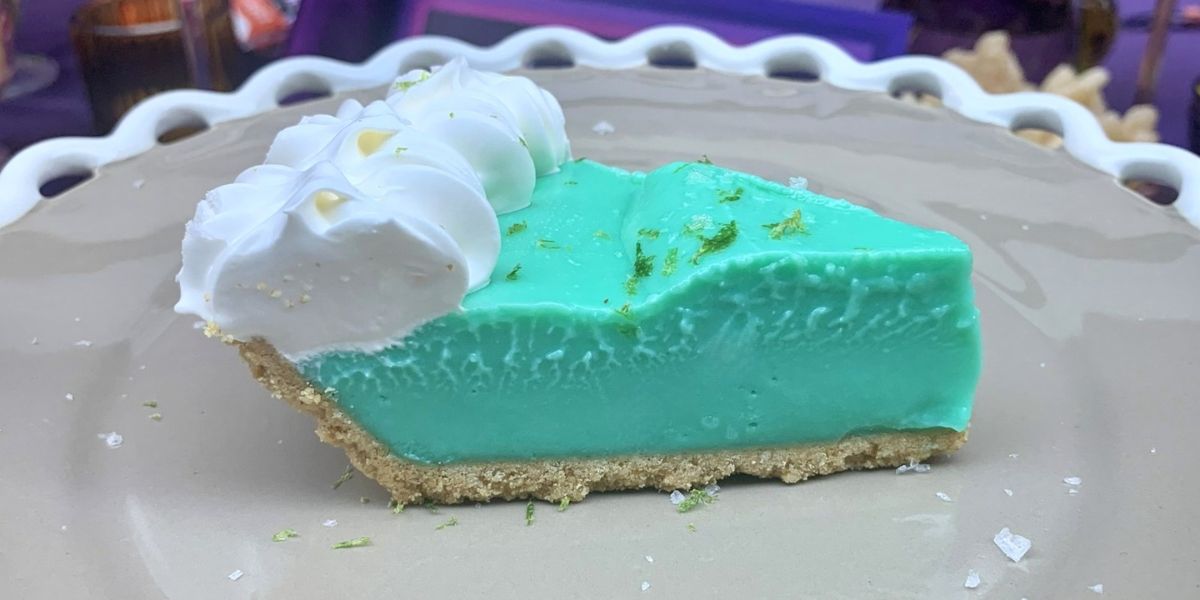 Taco Bell’s Baja Blast Pie Brings the Iconic Drink to Dessert Form