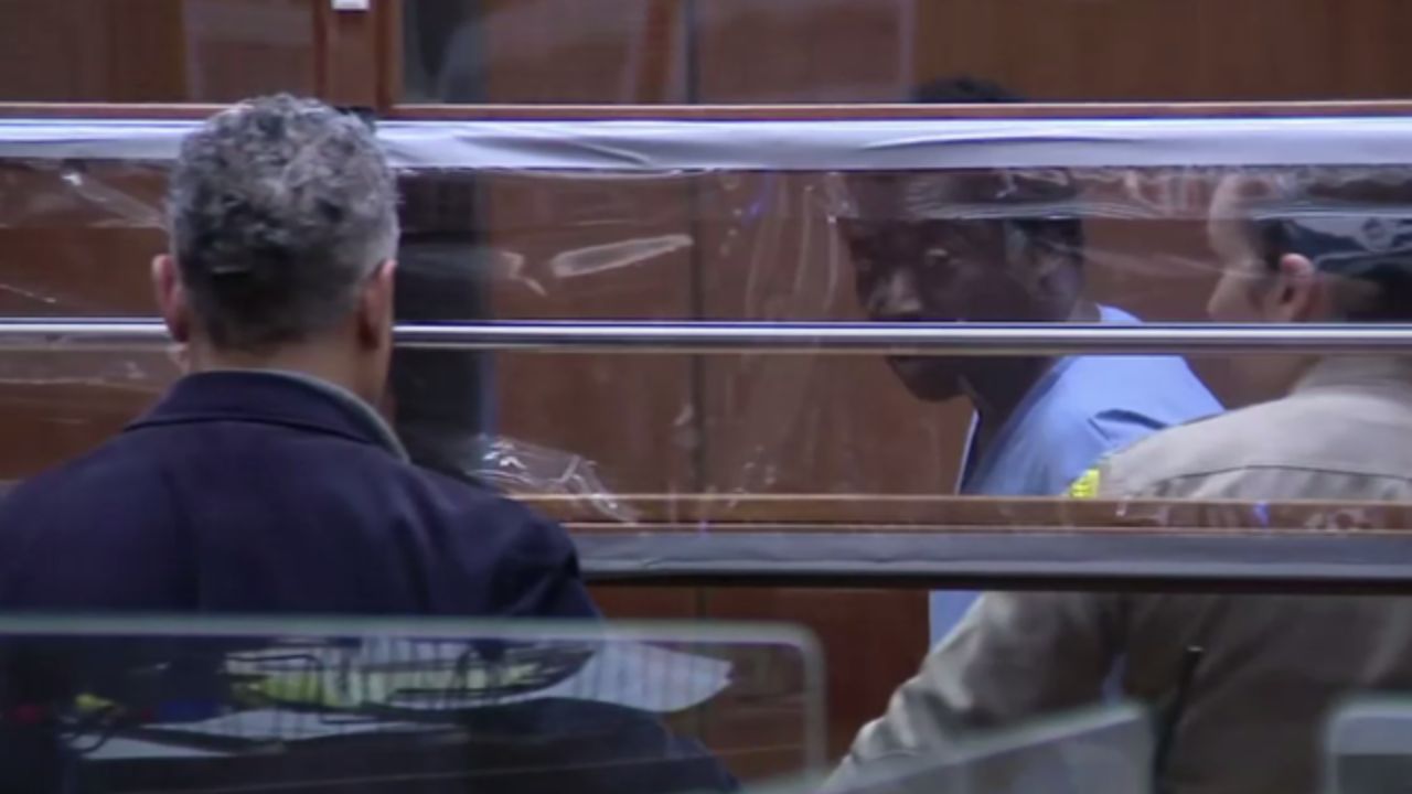 Los Angeles Metro Stabbing Man Sentenced to Life Without Parole for Killing 67-Year-Old Grandmother on Train